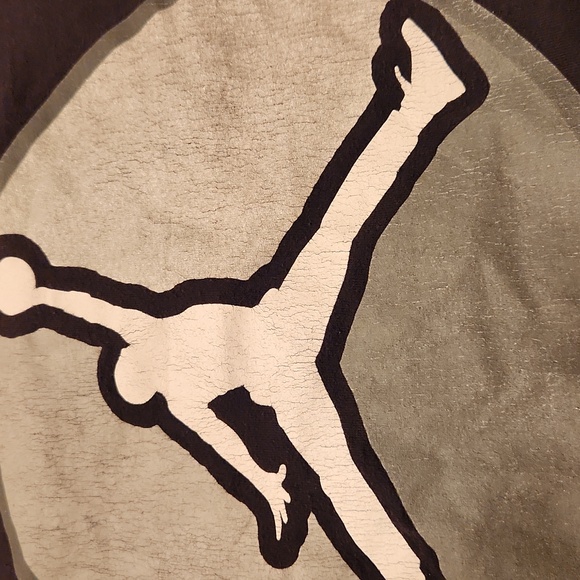 Assorted boys t-shirl. Pre-owned  good condition. - Picture 12 of 15